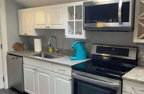 Scarborough Apartment | Pine Point Beach private, quaint, charming studio.