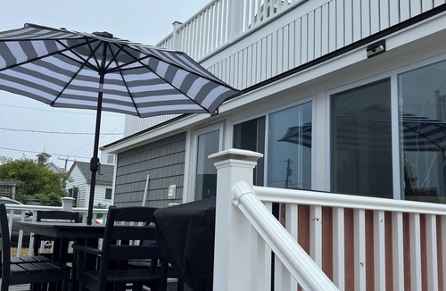 Newbury House | Plum Island Chic Cottage-Steps to Beach!