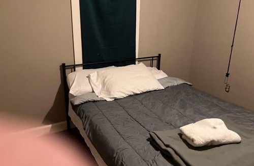 East Stroudsburg House | Poconos room for rent in east Stroudsburg pa