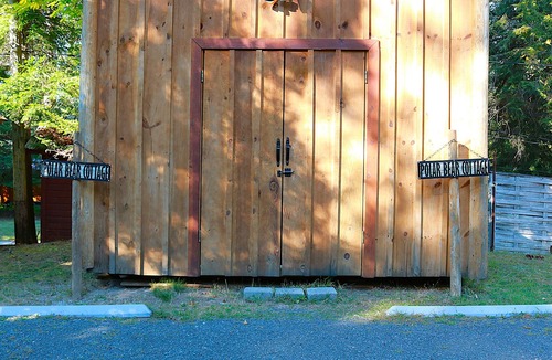 Inlet Cabin | Polar Bear Cabin at The Bears Cottages