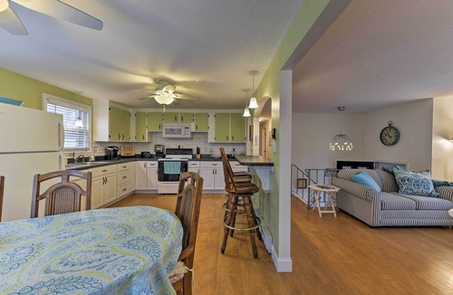 East Wareham House | Pond Access & Private Dock: East Wareham Home