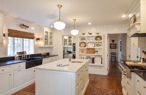 South Orleans House | Pond-Front Home w/Water Views!