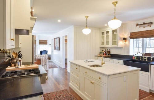 South Orleans House | Pond-Front Home w/Water Views!