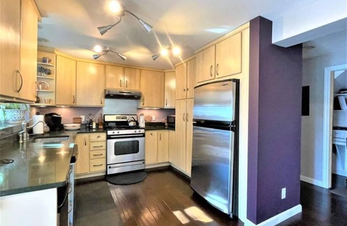 Eastham House | Pond House~Waterfront Oasis W/Jacuzzi Tub