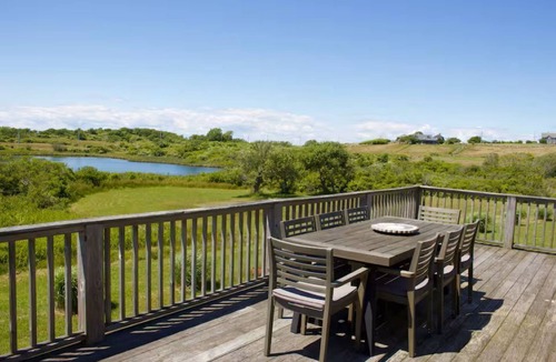 Block Island Cottage | Pondside - Pet Friendly - Block Island - AC - 4BR