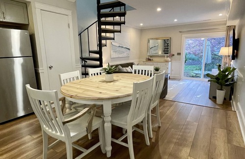 Country Club Estates House | POOL, 2 BD/2.5 BA, 4 blocks to the beach or town, sleeps 6
