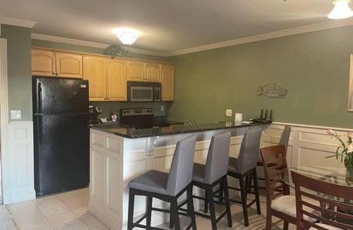 Gilford Condo | Pool, Restaurant, BBQ Grills, Close to Weirs!