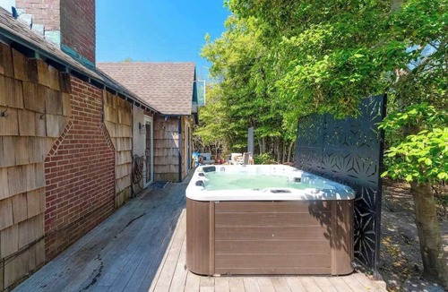 Ocean Bay Park House | Poolside Oasis in Ocean Bay