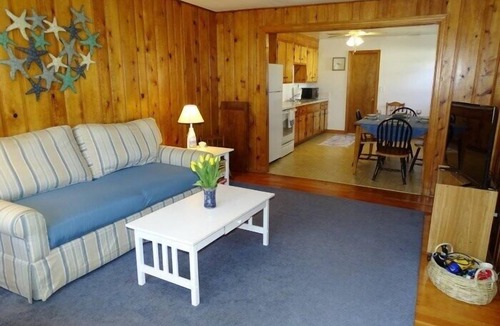 Bass River House | Popular South Yarmouth Duplex