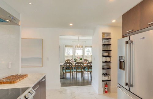 Port Clinton House | Port Clinton Home w/Lake View - Walk to Beach!