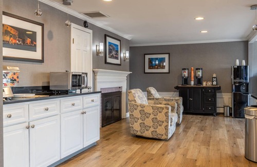 Portsmouth Hotel | Port Inn and Suites Portsmouth, an Ascend Collection Hotel