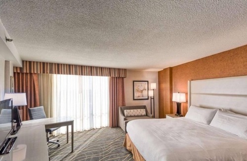 South Portland Hotel | Portland Escape Near Old Port Dining, Airport Shuttle & Indoor Pool