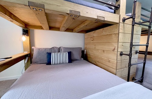 Moultonborough Other | Post & Beam Modern Farmhouse Near Lake Winni, Castle in the Clouds, Sleeps 8