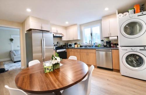 East Somerville Apartment | Premium 4BD 2BA Near Boston, Encore, and T-Station