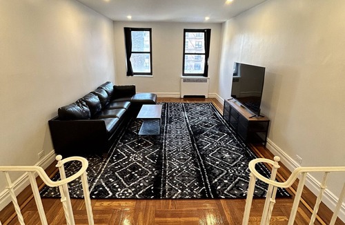 Tremont Apartment | Premium Mount Hope Apartment - 30 Mins from Midtown