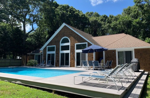 East Hampton North House | Pretty East Hampton Village Fringe - Hansom Hills - pool & private!