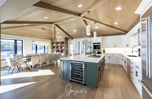 Rosseau Cottage | Priceless views at this 6 bed, 5 bath Cottage + 1 bed Bunkie