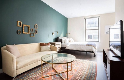 Downtown Boston Apartment | Prime Boston Fidi L-Shaped Studio