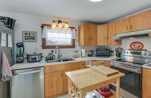 Winter Harbor House | Prime Coastal Location! Large Family Villa