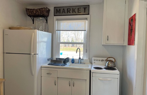 Westhampton Beach House | Prime location, walk to all, cozy cottage WHB, 30 minutes from Shinnecock Hills