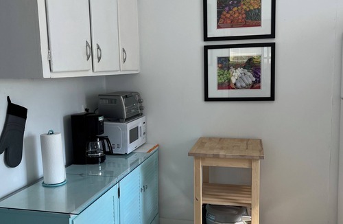 Westhampton Beach House | Prime location, walk to all, cozy cottage WHB, 30 minutes from Shinnecock Hills