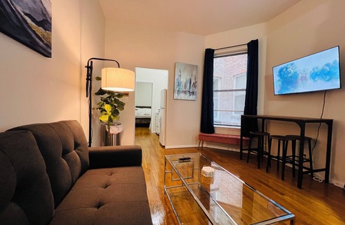 Upper West Side Apartment | Prime Location 2BR Near Central Park, Elevator Building, Upper West Side