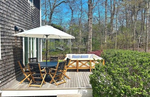 Edgartown House | PRIME WEEKS AVAILABLE - Book now for late Aug. and early Sept. stays - Edgartown