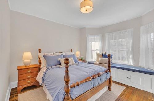 West Hartford House | Prime West Hartford Center: Timeless Charm