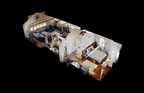 Milford Cottage | Pristine Charming beach cottage walk to beach with sunset views