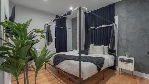 East Newark Apartment | Pristine Pad, Sleep 12, Free parking, 3BRs, 20 PERCENT OFF