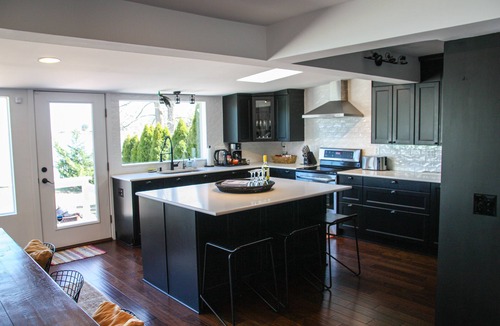 Deale Beach House | Pristine Waterfront Home with Expansive Views.