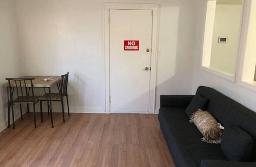 Paterson Apartment | Private 1-bedroom apartment, walkable area, 15 miles to the GW Bridge