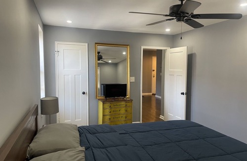 Northwest Yonkers Condo | Private 1 bedroom Condo near the Hudson River & Metro North Train