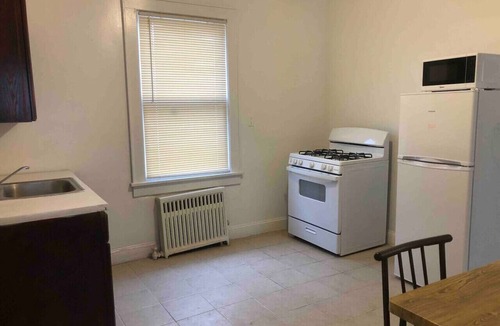 Paterson Apartment | Private 2-bedroom apartment, private entrance, MetLife Stadium 30 mins