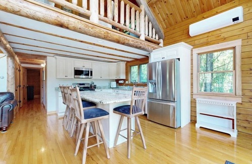 Scarborough House | Private 2BR waterfront home, hot tub, pool table, sandy beach, BBQ, w/d, wifi