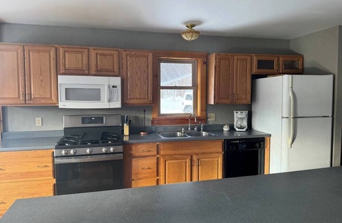 Waterbury Center House | Private 3-Bedroom Home in Perfect Location!