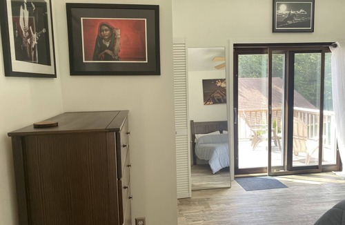 Middle Grove House | Private 3 bedroom home 3 acres 20 mins to Saratoga