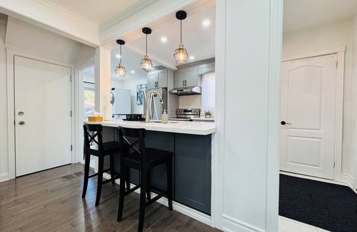 Weston House | Private 3BR Home with Private Backyard, Free Parking & Easy Access to Downtown