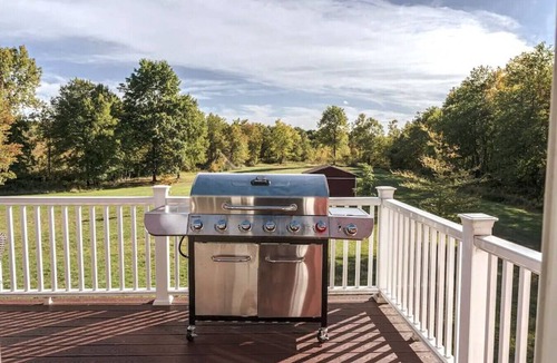 Highland House | Private 4BR Retreat on 10 Acres Near New Paltz - The Cherry House
