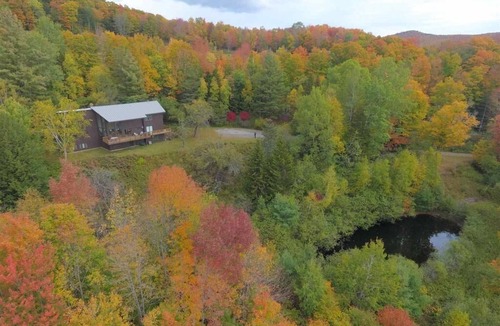 West Dover Ski Chalet | Private 6 bedroom Chalet 5min to Mt Snow
