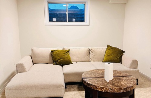 Doon South Apartment | Private and Spacious Basement Studio