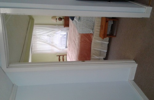 Otis Cottage | private andj cozy in east otis