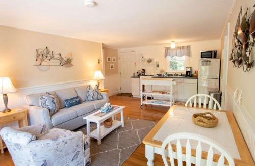 Wellfleet House | Private Association Pool Great Location