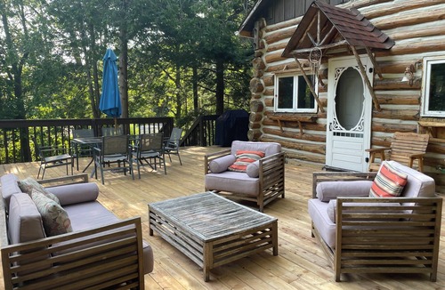 Balm Beach Cottage | Private beach access across the street-2BR Cottage in the woods-amazing sunsets