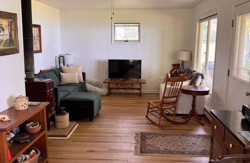 North Hero Cottage | Private Beach & Awesome Sunsets at Champlain Island Lakeside Cottage