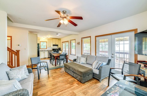 Canastota House | Private Beach & Sport Court! Home on Oneida Lake