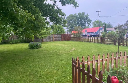 Geneva-on-the-Lake Cabin | Private cabin that sits on fenced in one acre lot. (Dog friendly)