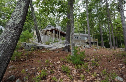 Tuftonboro Cottage | Private Cow Island Retreat | 1,000’ Shoreline + Sandy Beach