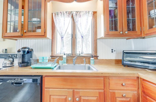 West Dennis Cottage | Private Dock: Fisherman's Paradise on Bass River