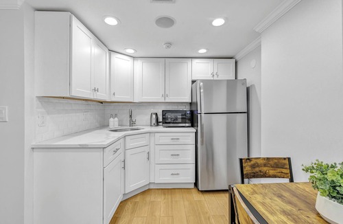 Brooklawn - St. Vincent Apartment | Private Furnished Apartment Near Hospitals, Universities & Fairfield Border